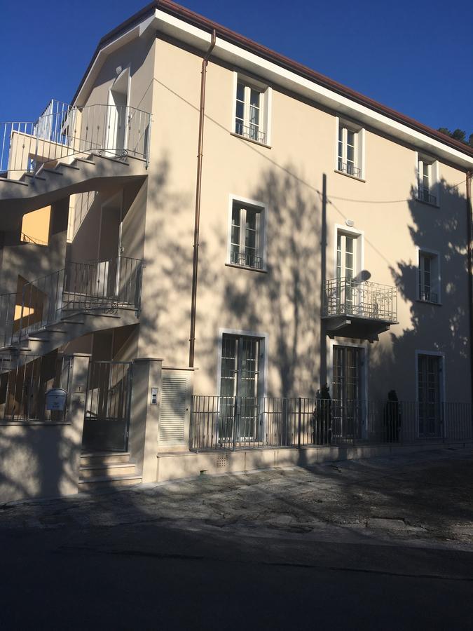 מונטיניוזו Tuscany House Of Artist מראה חיצוני תמונה