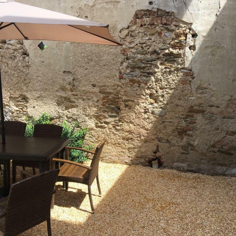 מונטיניוזו Tuscany House Of Artist מראה חיצוני תמונה